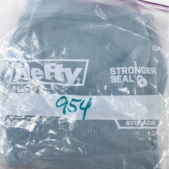 Fabletics Women's Light Green / blue Sports Bra Set - Picture 8 of 9